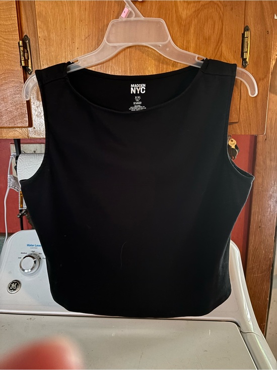 Madden Nyc Tops - Madden NYC Black Cropped Sleeveless Top